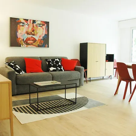 Vaste Et Lumineux Apartment *